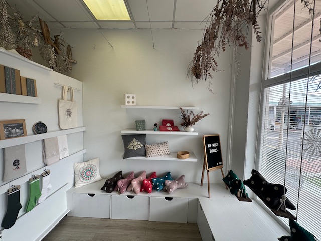 To Let commercial Property for Rent in Plumstead Western Cape